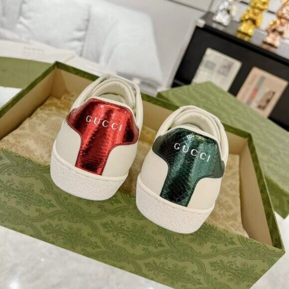 Women's GG Ace Embroidered Bee Sneakers - Picture 5 of 6